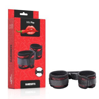 KAJDANKI NA RĘCE WYKONANE Z MIĘKKIEGO MATERIAŁU EROSPACE WILD PLAY C16